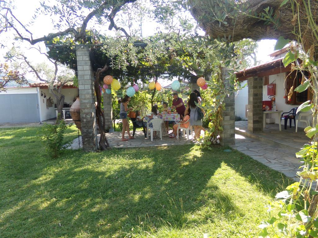 Villa Karapataki Skala Rachoni  Exterior photo